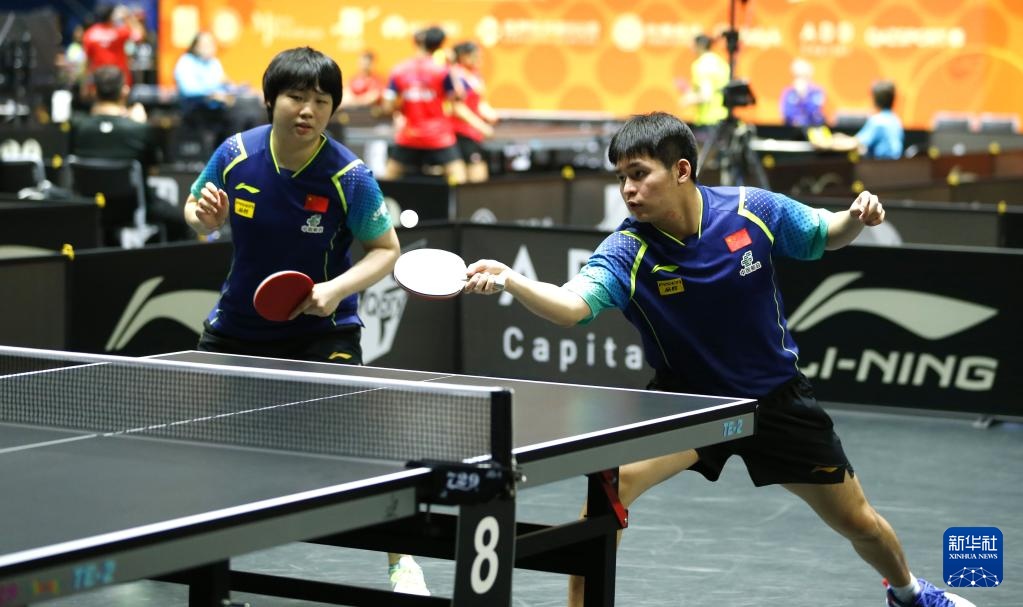 个方向展开 个方向展开