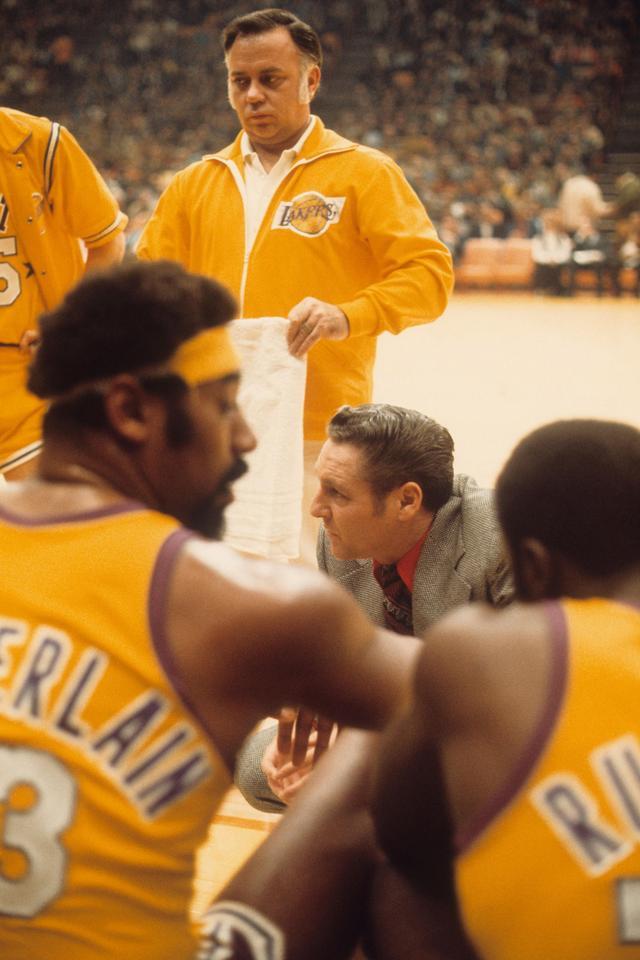 并非靠喧嚣 并非靠喧嚣