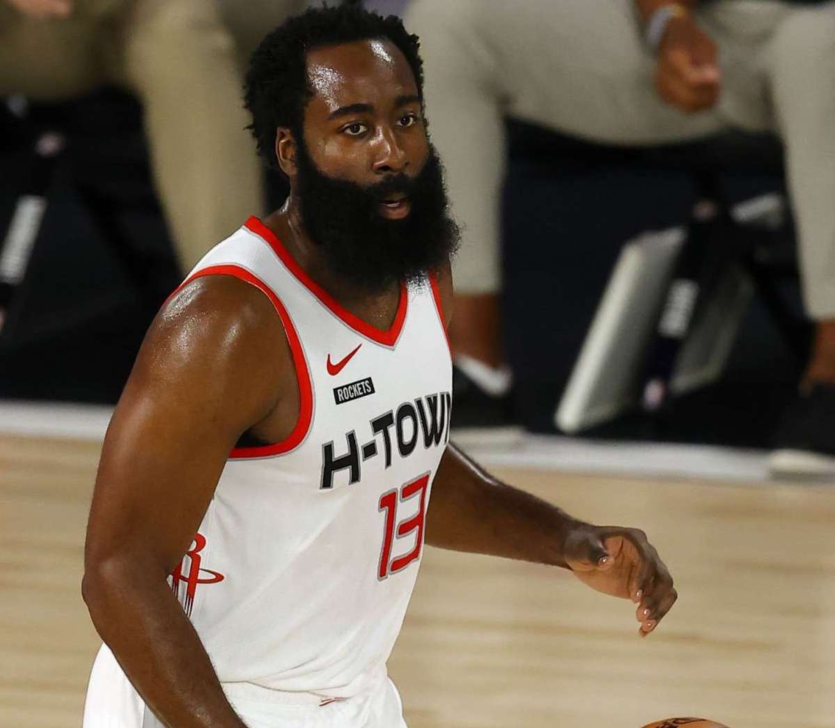 临场保守且 临场保守且